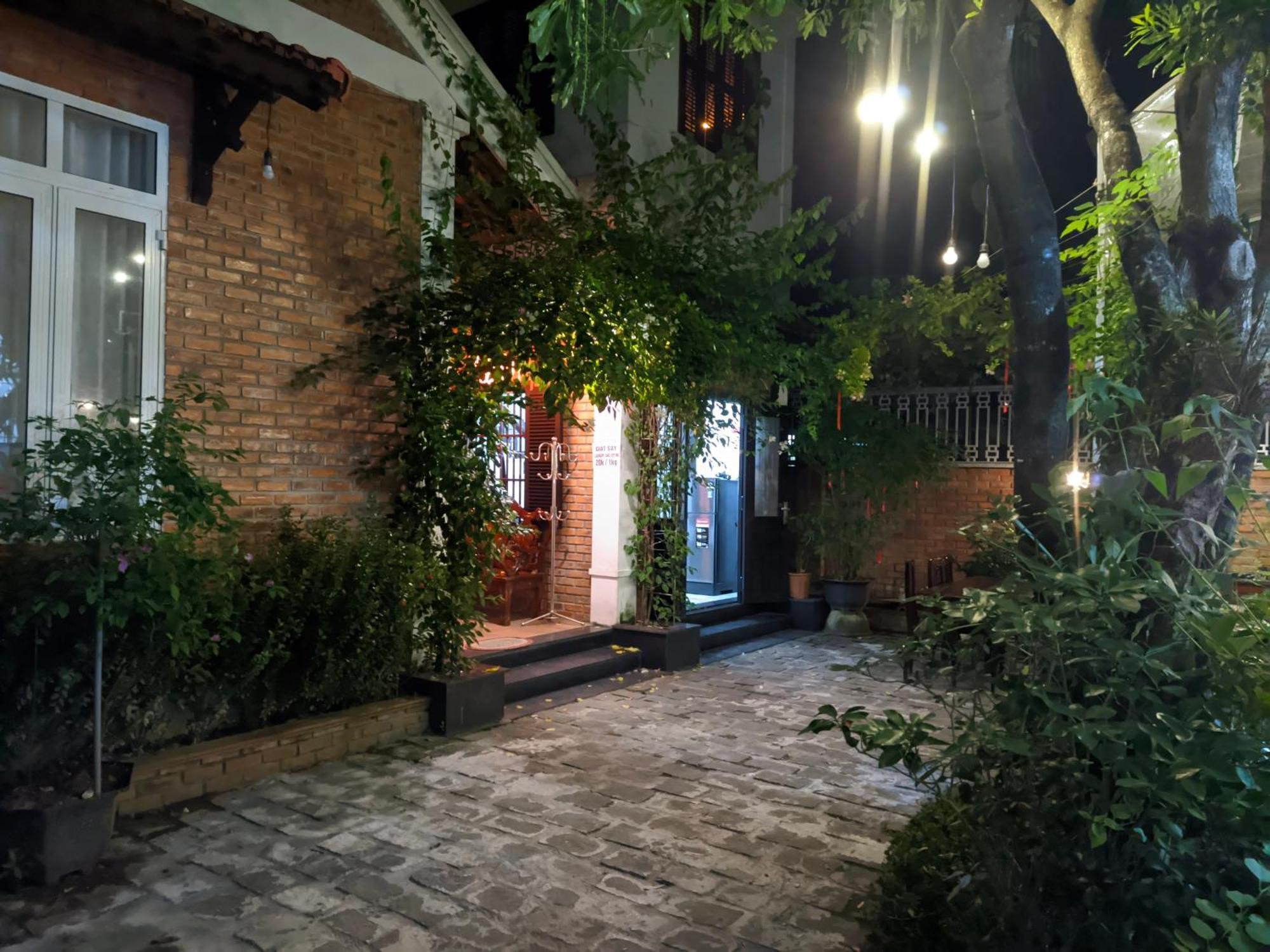 Q'Tropical Garden Homestay Hue Exterior photo