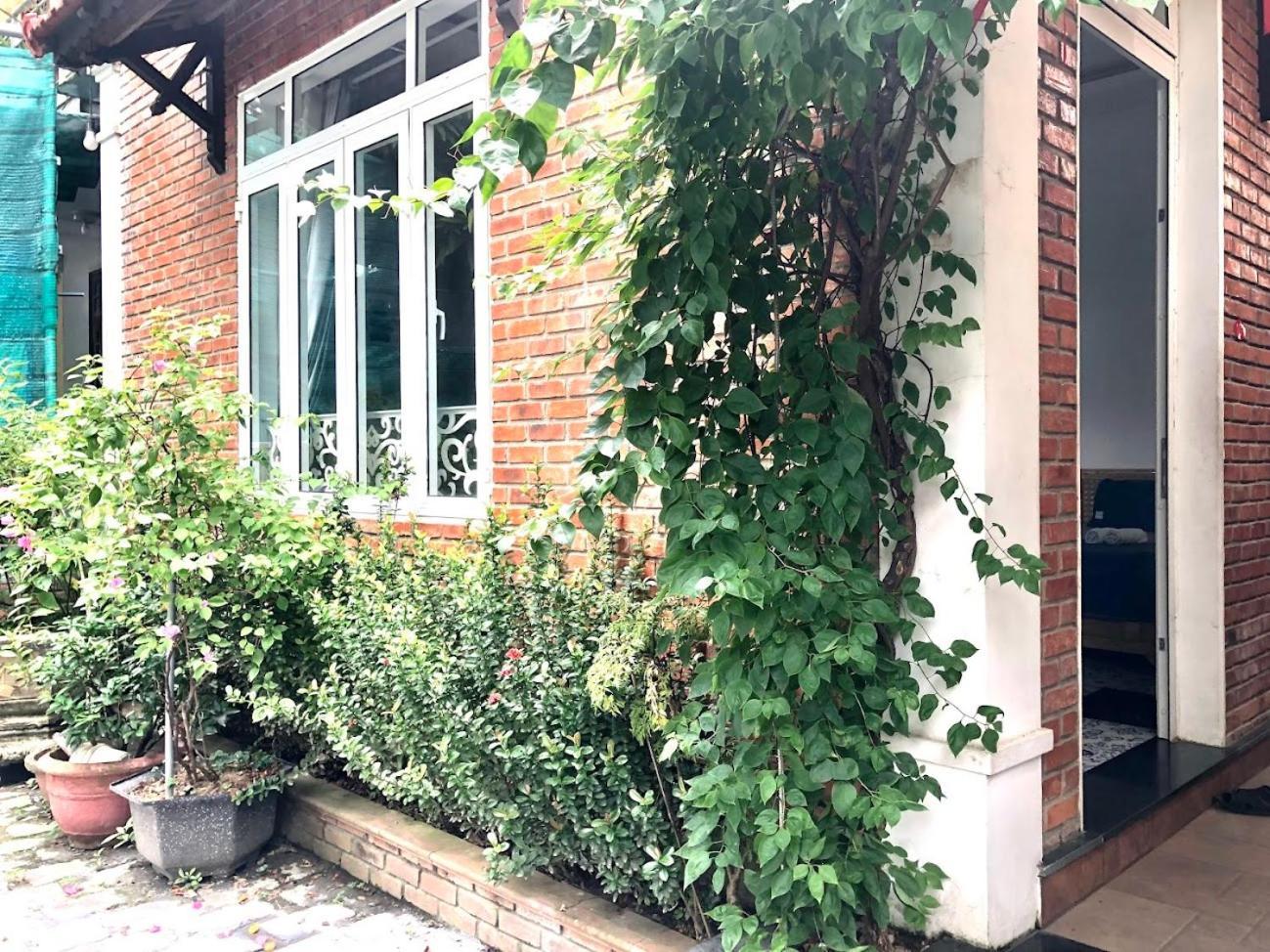 Q'Tropical Garden Homestay Hue Exterior photo
